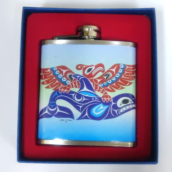 Thunderbird & Killerwhale Indigenous design by Douglas LaFortune Hip Flask 6oz - Picture 1 of 6